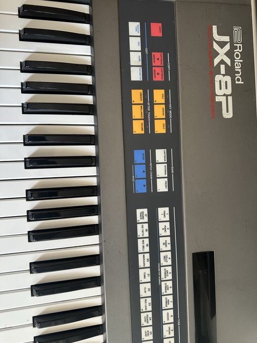 ROLAND JX 8p Raridade