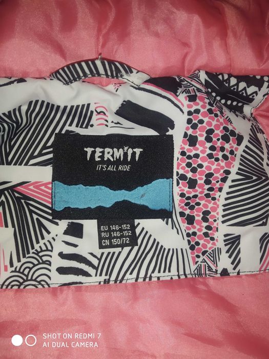 Продам зимову курточку Termit