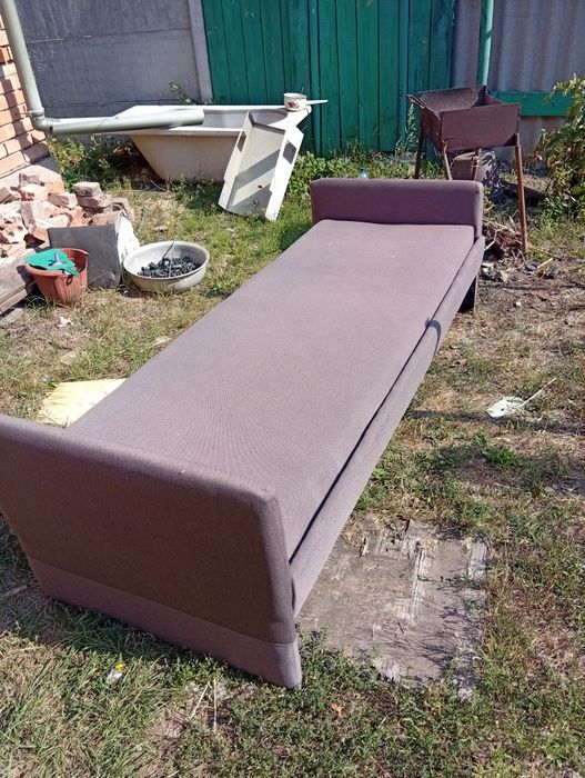 Продам ліжко односпальне