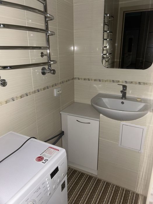 Здам 2к квартиру Версаль Парк