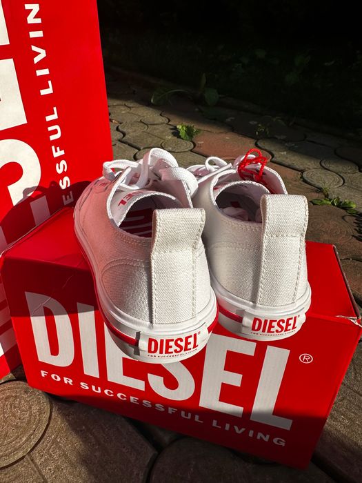 Нові кеди Diesel