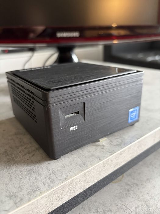 Komputer mini PC Gigabyte, Win10 Home PL