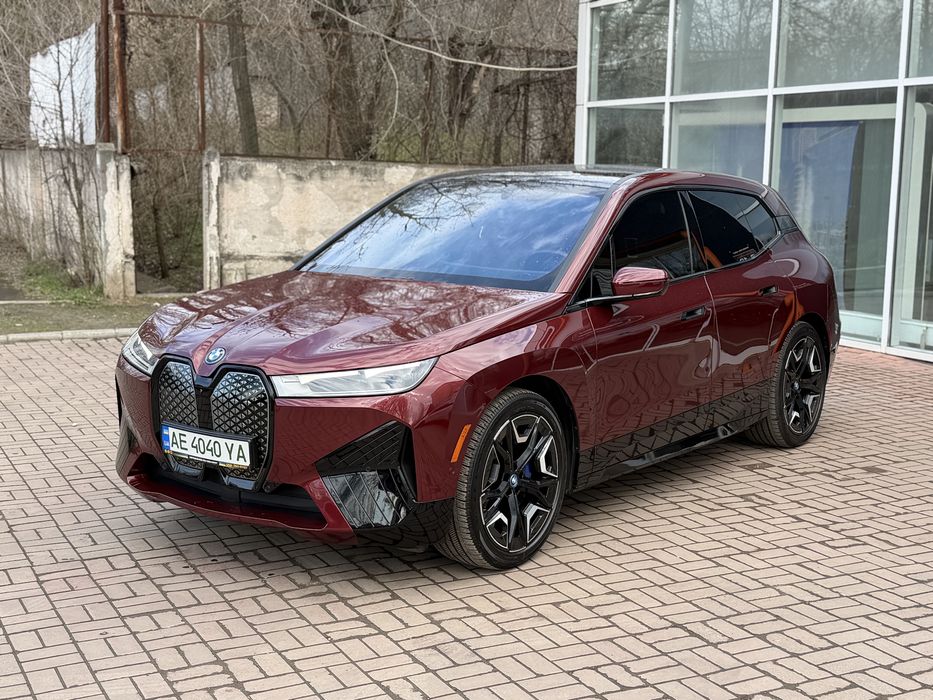 BMW iX XDrive50 2022 рік