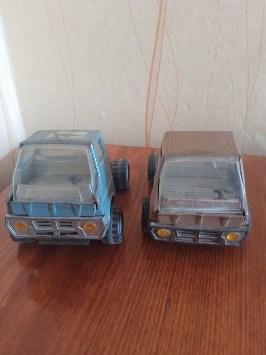 металлические машинки СССР