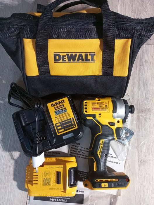 Безщітковий імпульсний ударний шуруповерт гвинтоверт DEWALT DCF809D1