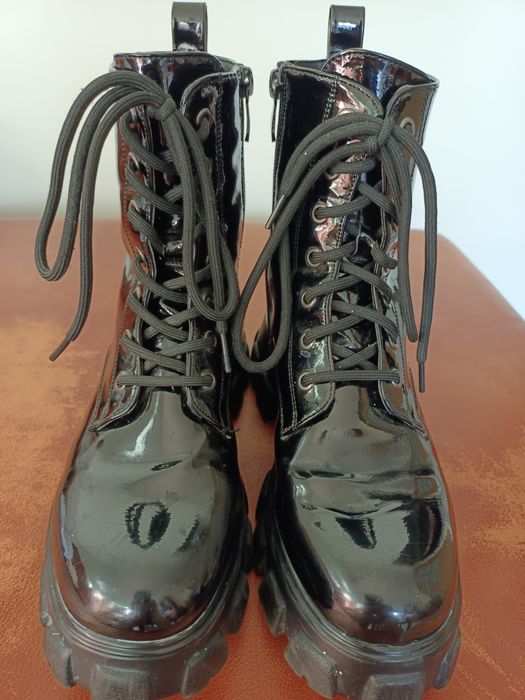 Buty damskie lakierowane