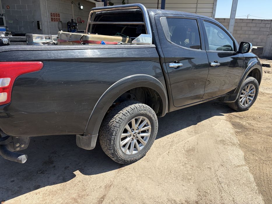 Pick-up Mitsubishi l200 2.5 2019 — photo 3