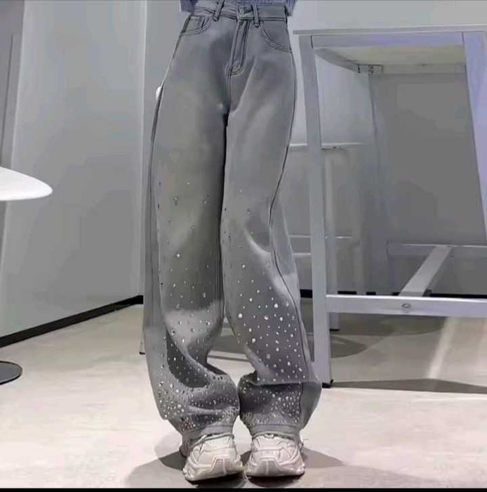 Джинси зі стразами