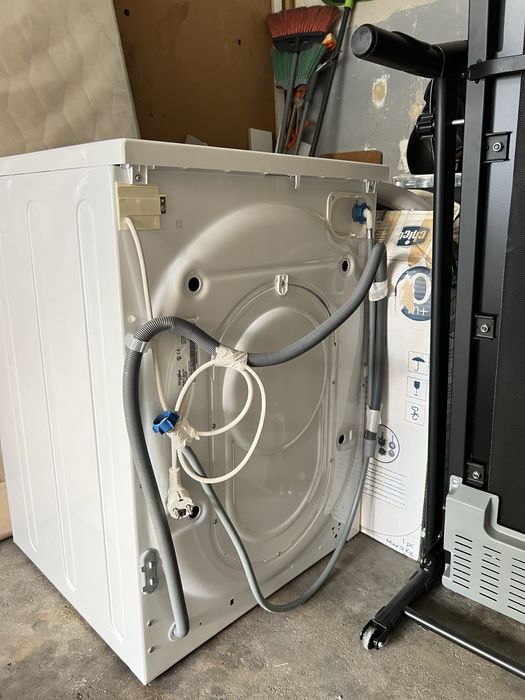 Máquina de Lavar Roupa WHIRLPOOL *NOVA*