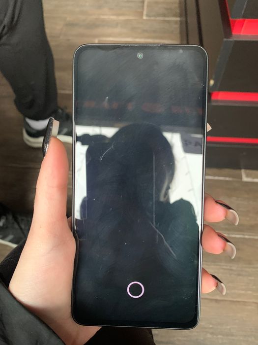 Продаю Redmi Note 13