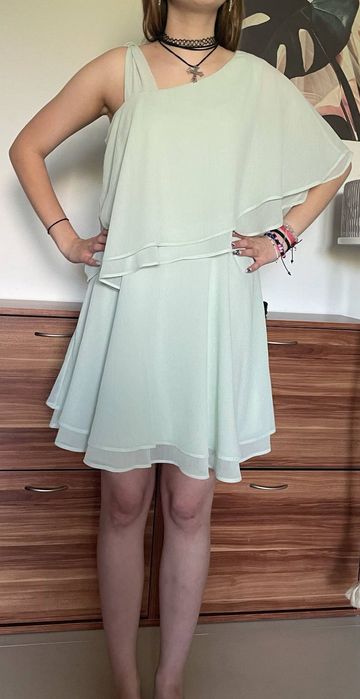 Krótka miętową sukienka rozmiar M H&M
