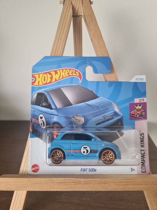 Hot wheels fiat 500e