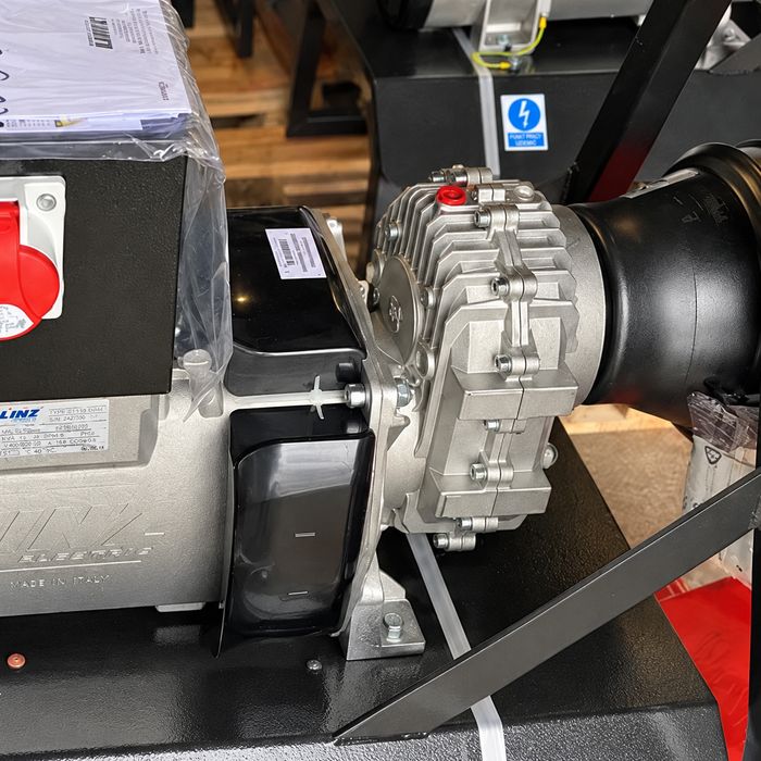 Generator 22 kVA na WOM, przekładnia olejowa