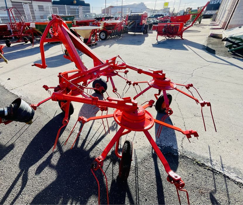 volta fenos,espalhador de erva,henificador