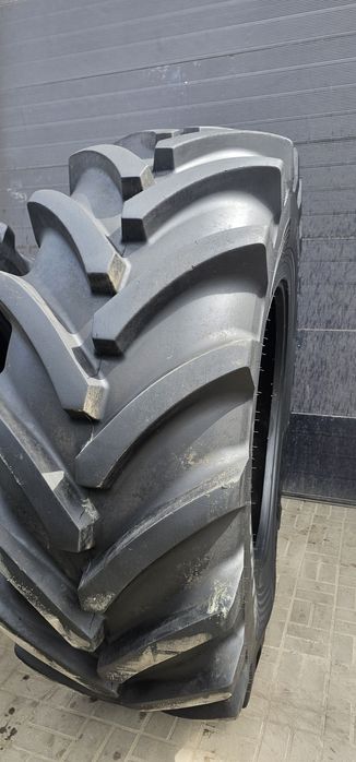 Vredestein 710/75r42 6cm BIEŻNIKA