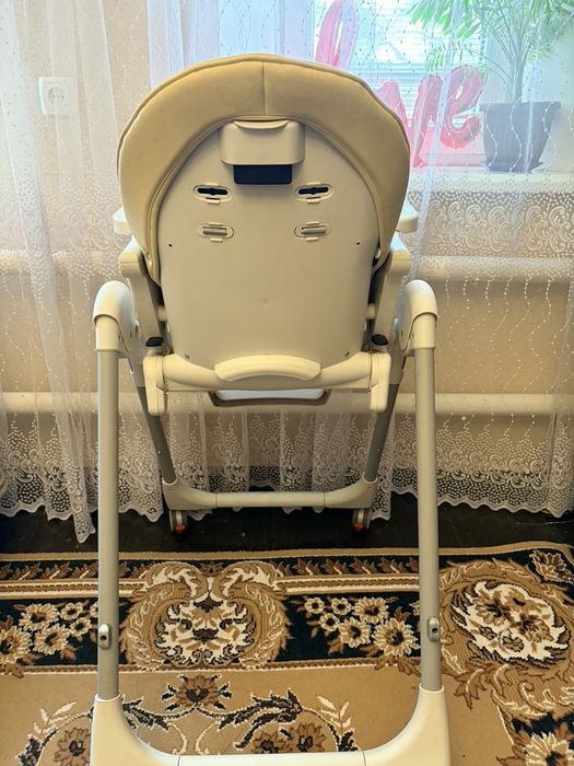 Стульчик для кормления Peg Perego (бежевий)