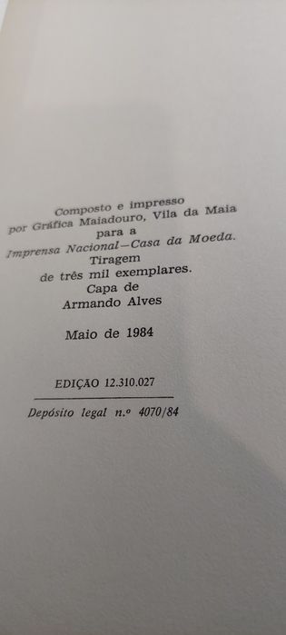 Estrutura e Autenticidade na Teoria e na Crítica Literárias (1984)