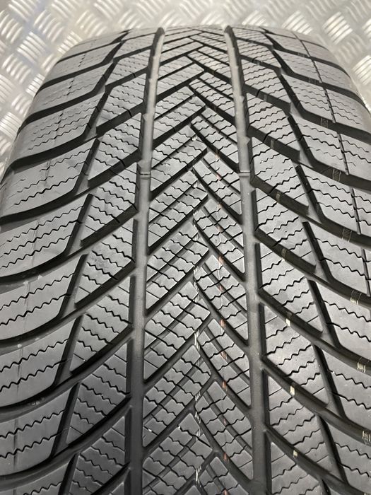 Koła Opony Felgi Audi A4 A6 Volkswagen Passat Golf 7,5x17 Adax Koźle