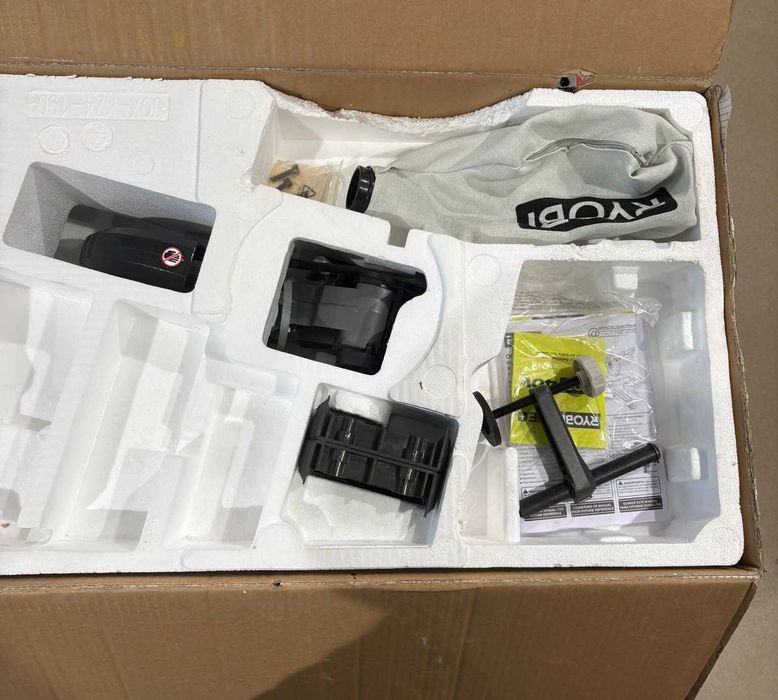 RYOBI PBT01B 18V akumulatorowa ukośnica / piła ukośna 184mm z posuwem