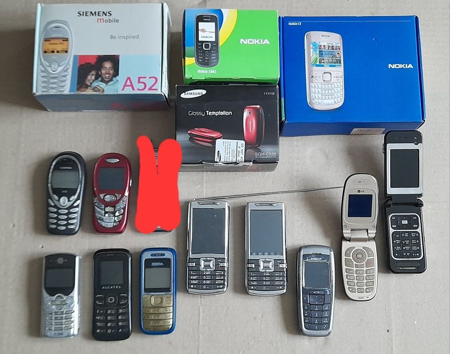Телефон Моторола Siemens Nokia