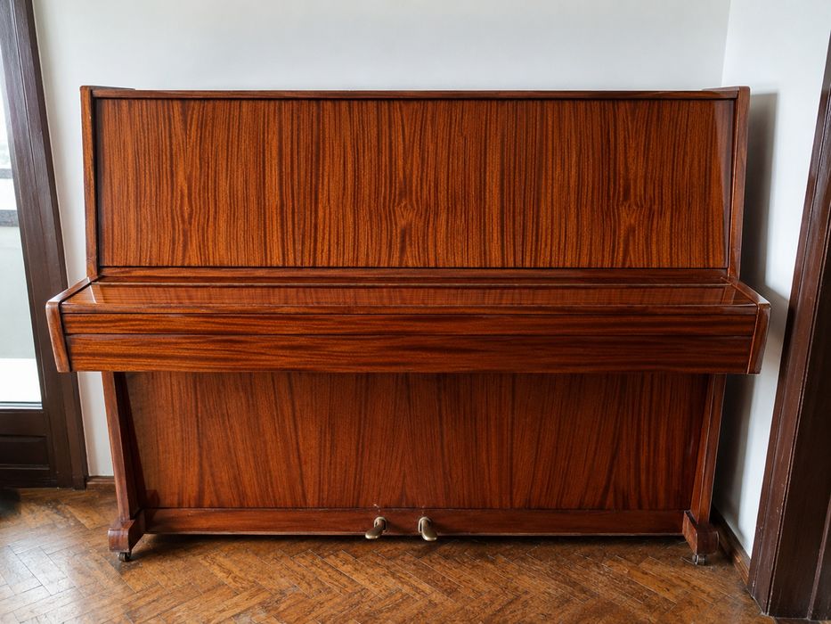 Pianino Ukraina 1987 + oryginalny stołek