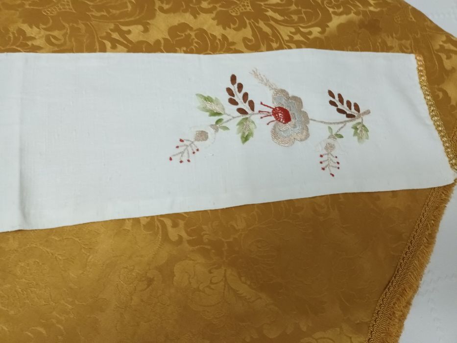 Jogo de Quarto em linho caseiro, bordado à mão