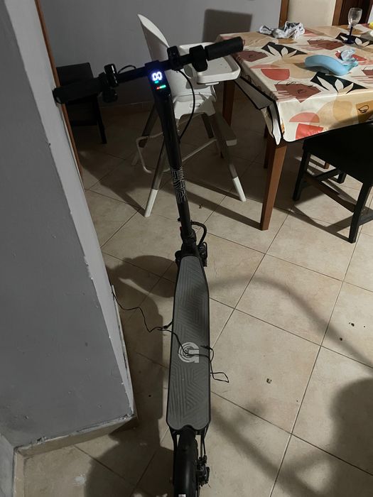 Trotineta go guinde em bom estado