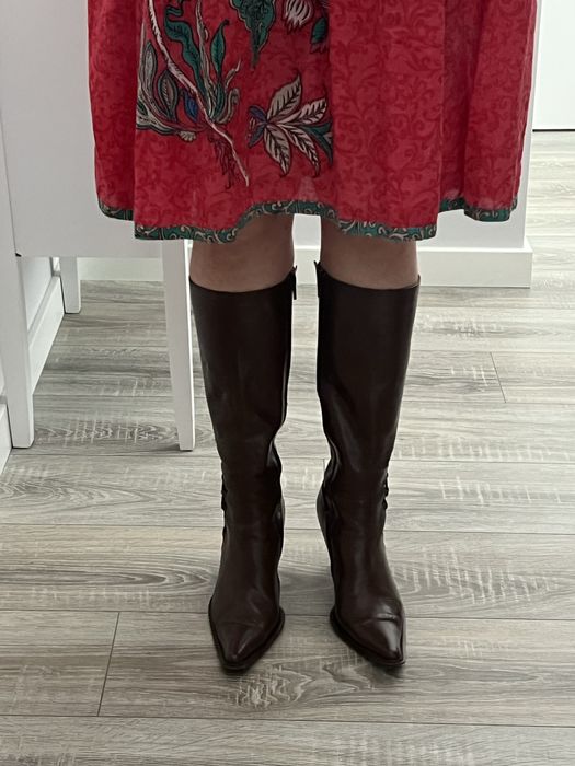 Botas em pele castanhas 37