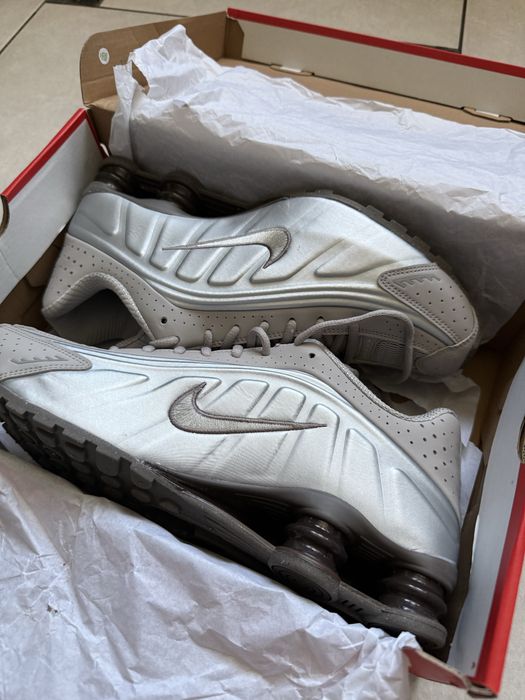 Nike Shox R4 New
