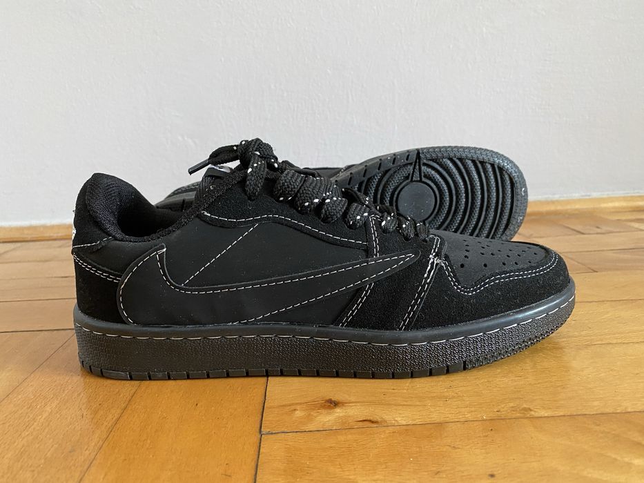 buty sportowe.