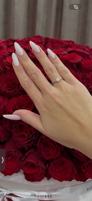 Каблучка для заручин золота з діамантом