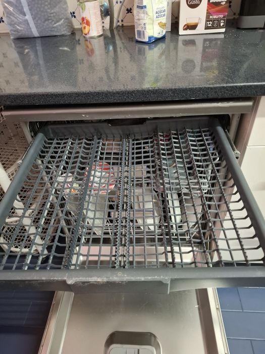 Vendo Máquina de lavar loiça Beko