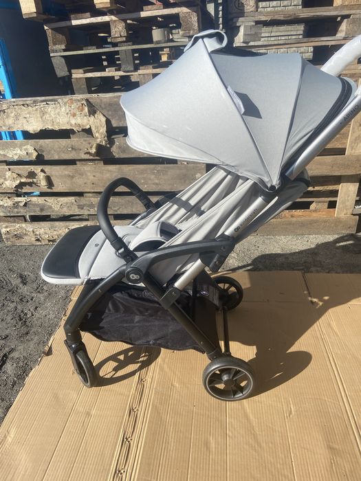 Spacerowka wózek do samolotu Apino Kinderkraft skladana wozek