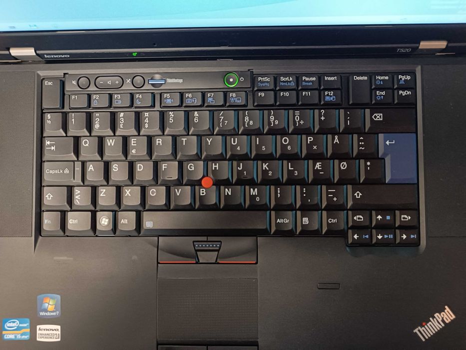 Lenovo T520 i5-2520/4 Gb/HDD 500gb/HD Graphics 3000 + NVS 4200m/15.6"