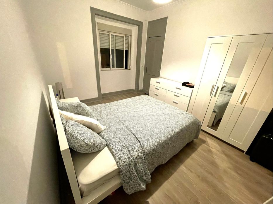 Arrendo quarto no areeiro