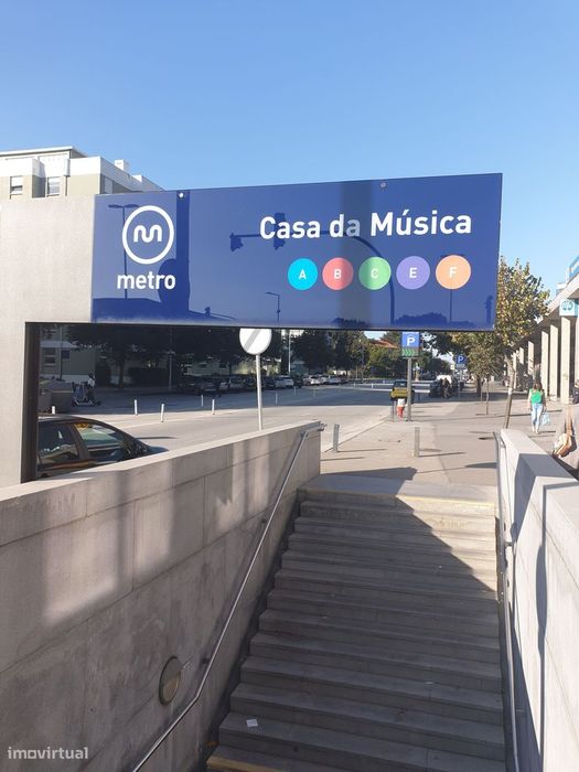 T1 semi mobilado na Boavista Metro Casa da Música