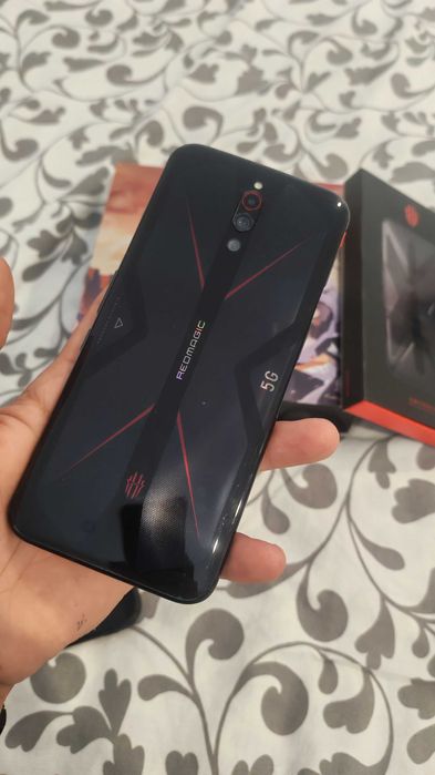 Telemóvel gamer Redmaigc 5g 12/128