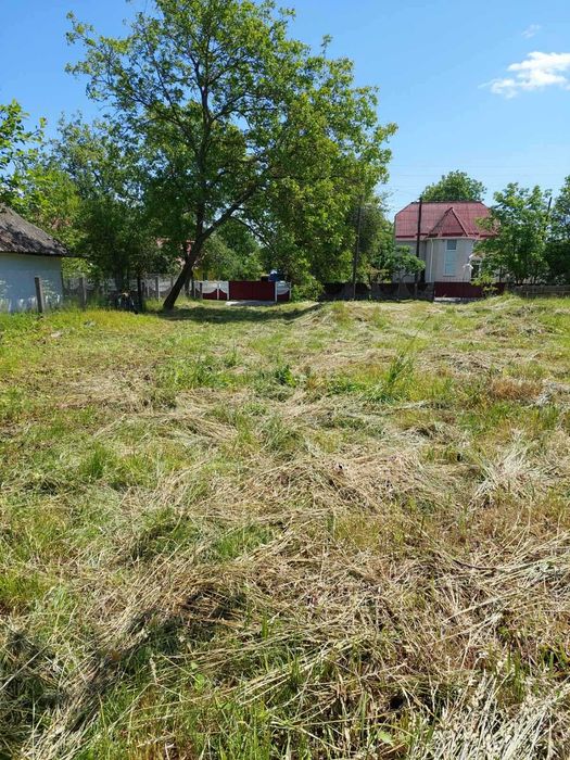 Продається земельна ділянка під житлову забудову в с. Писарівка 5180