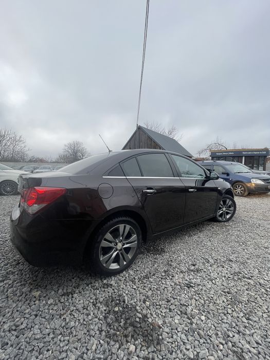 Chevrolet Cruze максимальна комплектація