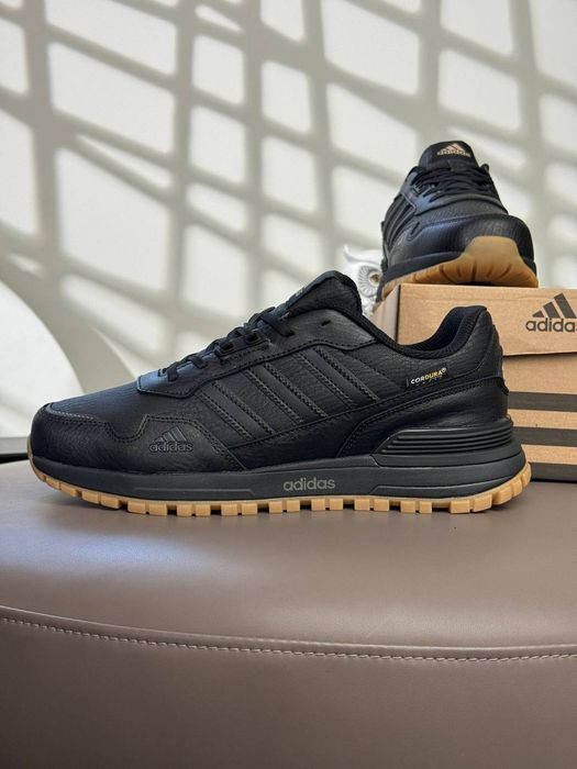 adidas zx 750 - купити чоловіче взуття - Ціна на OLX.ua