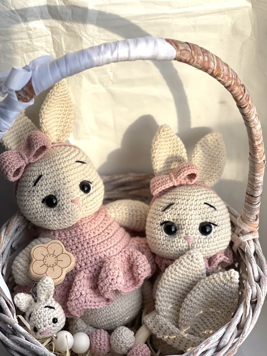 Вʼязані іграшки ручної роботи