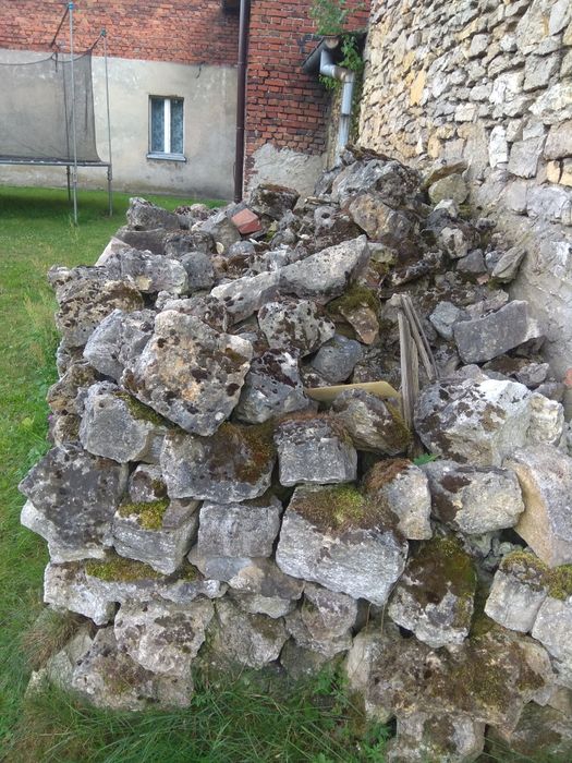 Kamień wapienny budowlany