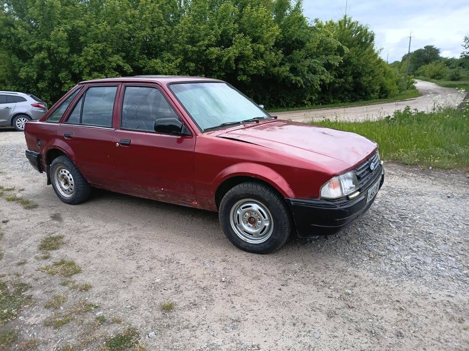 Продам Ford Escort