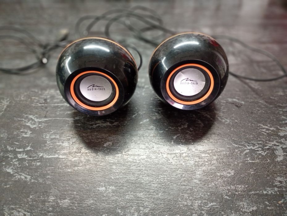 Продаються колонки для комп'ютера і не тільки.