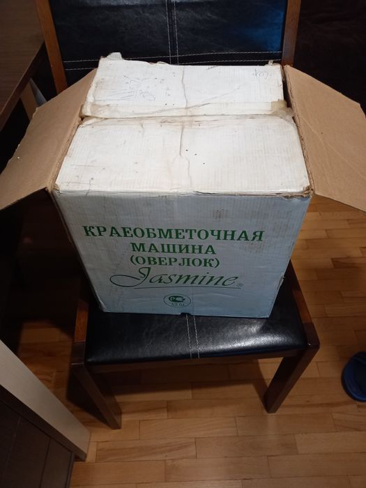 Оверлок, швейное оборудование