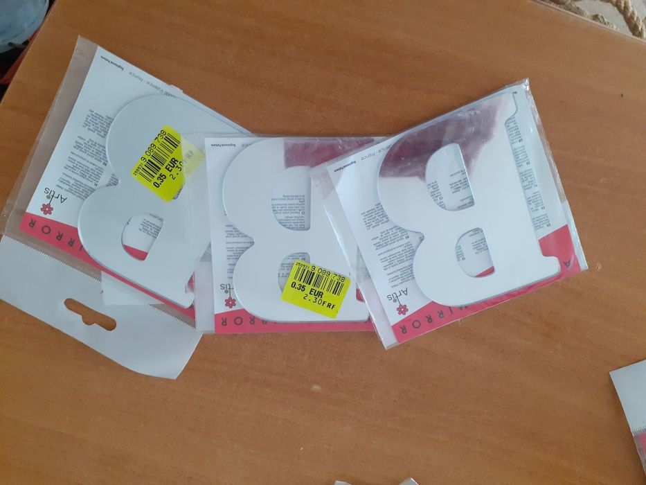 Letras em forma de espelho