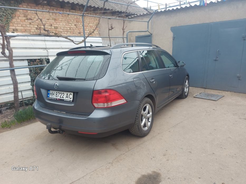 Продам Фольцваген Гольф 2008г. универсал.1.4tsi мех/обмен на гольф 2015-2018 год