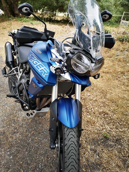 Triumph Tiger 800 XRT FULL EXTRAS