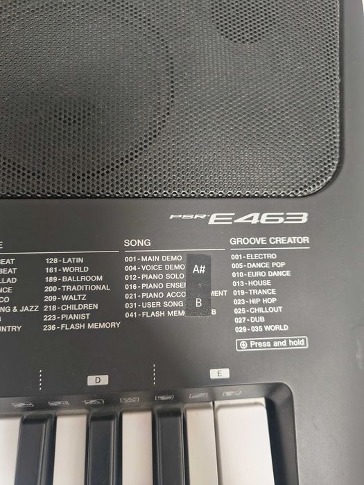 Keyboard Yamaha PSR E463