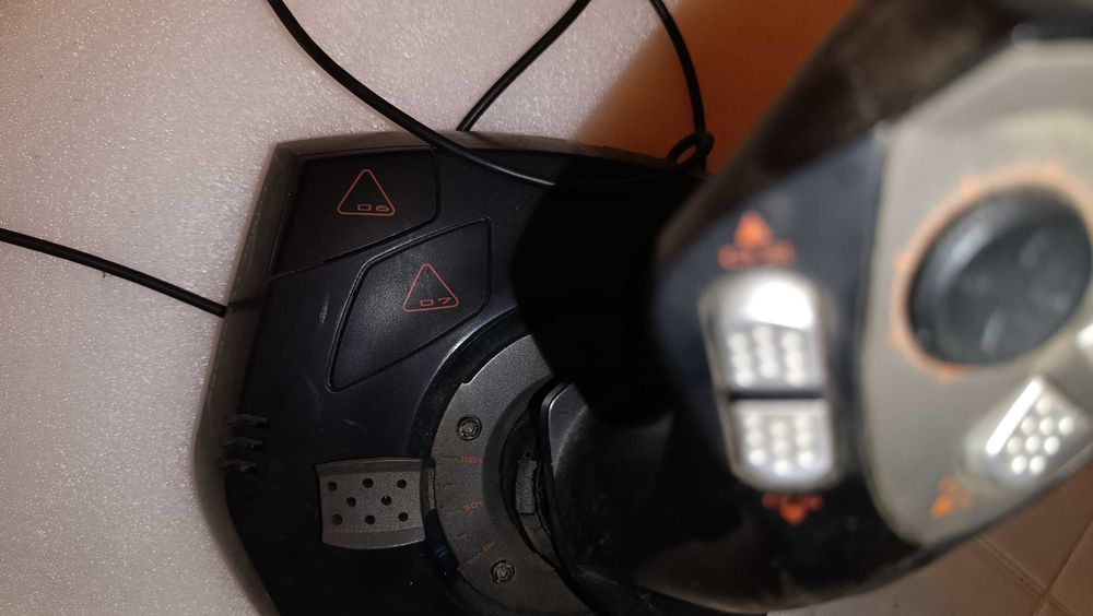 Joystick USB e fonte de alimentação Logitech Wingman Force 3D